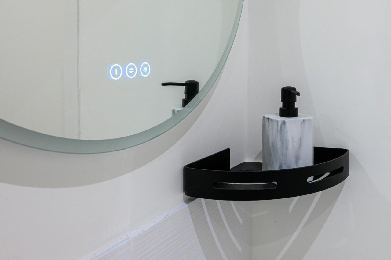 Cinema & Jacuzzi Aux Etoiles - Casabianca Suite Saint-Etienne  Eksteriør bilde
